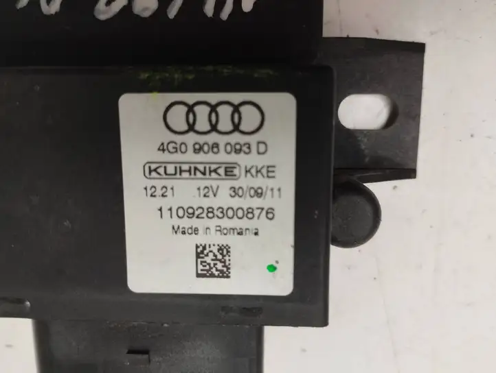 Audi A6 C7 (2011 - 2014) 4G0906093D Прочие блоки управления — фото 4