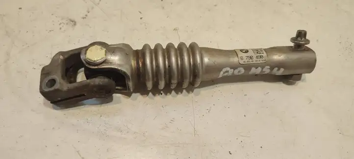 BMW 5 F10 F11 (2009 - 2016)  6790490 Крестовидная связь оси рулевого колеса