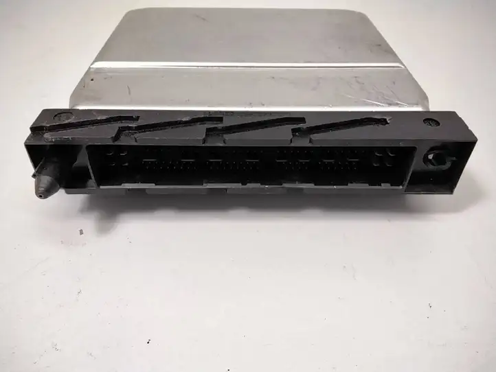 Volvo V70 (1997 - 2000)  0281001776 Блок управления двигателя