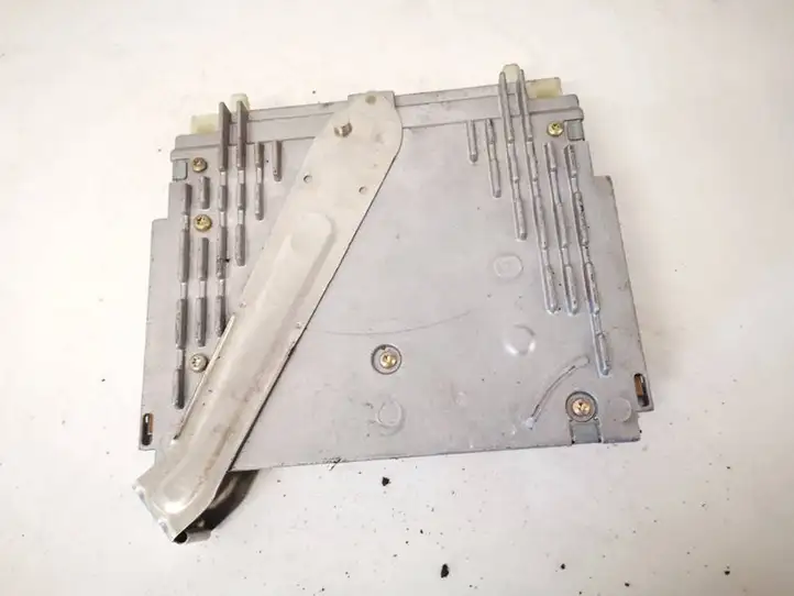 Volvo V70 (1997 - 2000)  0261204295 Блок управления двигателя