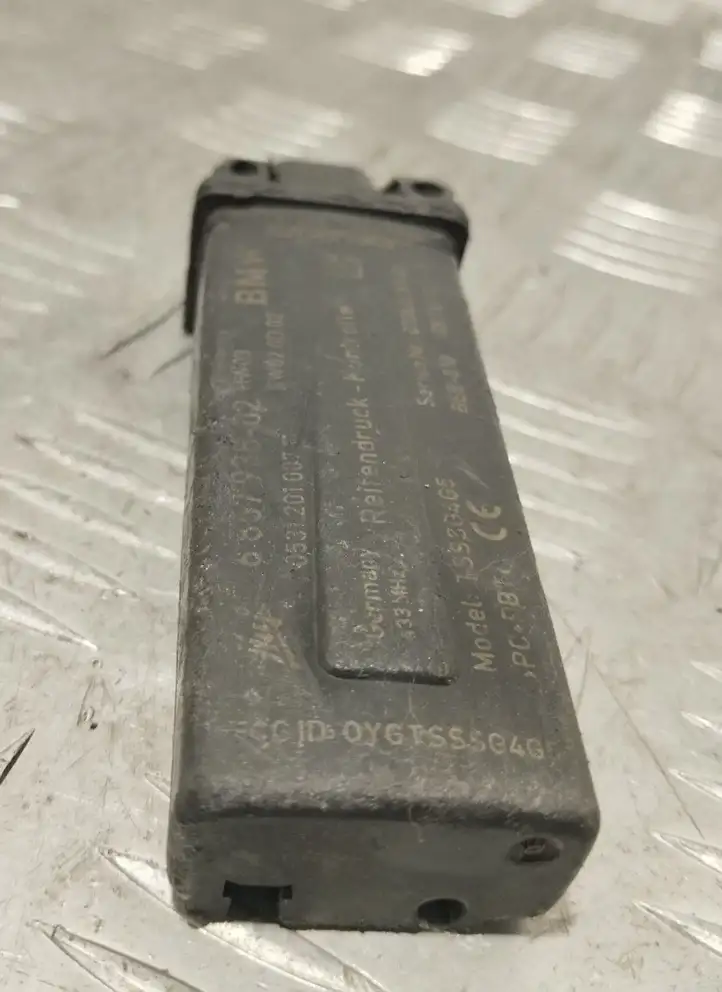 BMW 7 F01 F02 F03 F04 (2008 - 2016)  6857938 Датчик давления покрышек