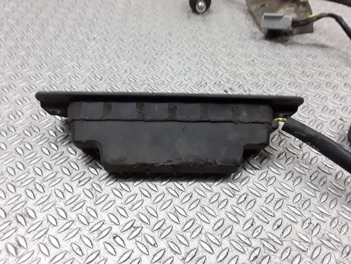 Volvo S60 (2000 - 2004) Кнопка закрытия крышки багажника — фото 2