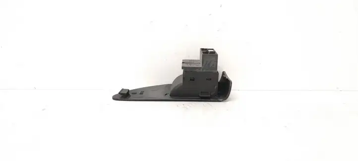 Volkswagen PASSAT B5.5 (2001 - 2005) 1J0959831A Кнопка закрытия крышки багажника — фото 4