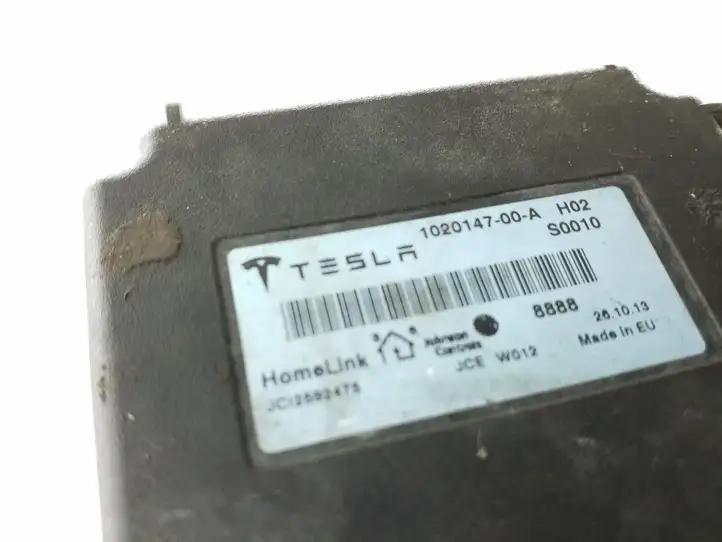 Tesla Model S (2016 - 2021) 102014700A Прочие блоки управления — фото 3