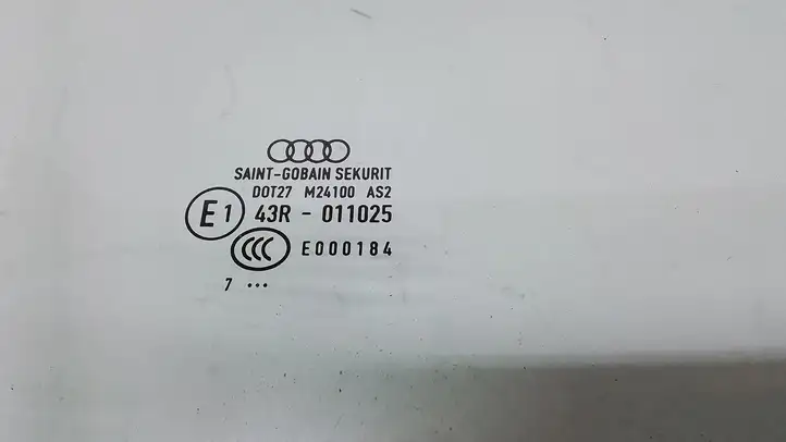 Audi A4 S4 B9 (2015 - 2019) 8W0845202 Стекло передней двери — фото 1