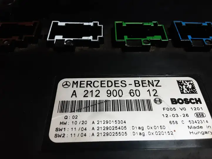 Mercedes-Benz E W212 (2009 - 2016) A2129006012 Блок предохранителей — фото 4