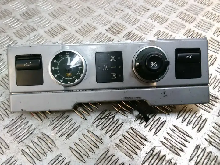 Land Rover Range Rover Sport L320 (2005 - 2009) 6901785 Кнопка закрытия крышки багажника — фото 1
