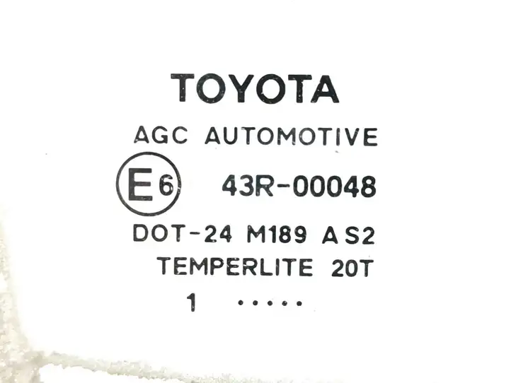 Toyota Auris 150 (2006 - 2012) 43R00048 Стекло задней двери — фото 2