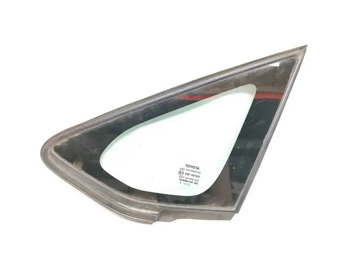 Toyota Auris 150 (2006 - 2012) 43R007951 Треугольное стекло кузова — фото 1