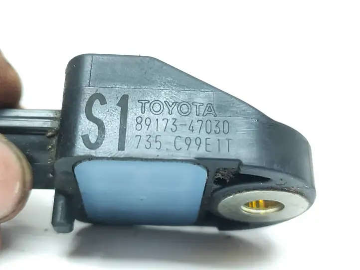 Toyota Auris 150 (2006 - 2012) 8917347030 Датчик удара SRS — фото 3