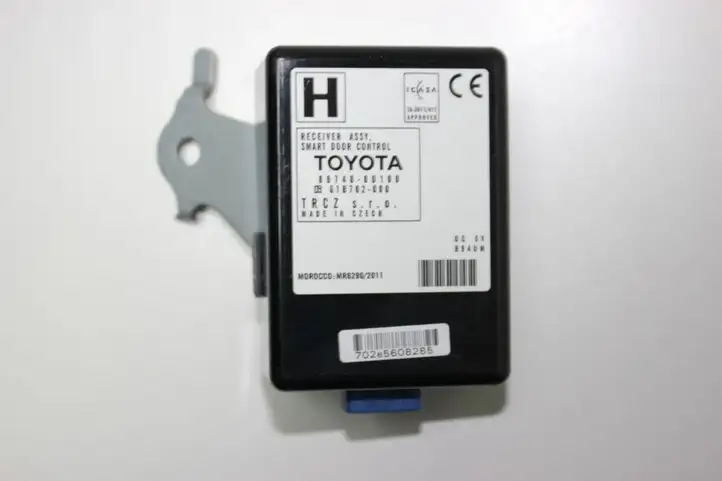 Toyota Yaris (2014 - 2019) 897400D100 Прочие блоки управления — фото 1