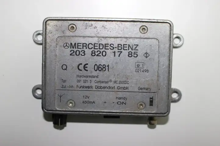 Mercedes-Benz SL R230 (2001 - 2012) A2038201785 Усилитель антенны — фото 1