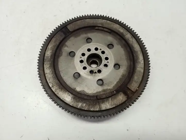 Audi A6 (2008 - 2011)   Маховик