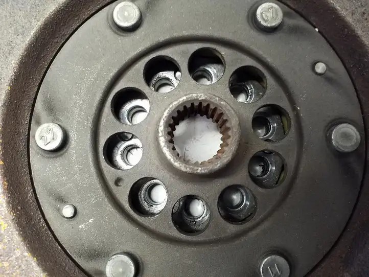 Audi A6 (2008 - 2011)   Маховик