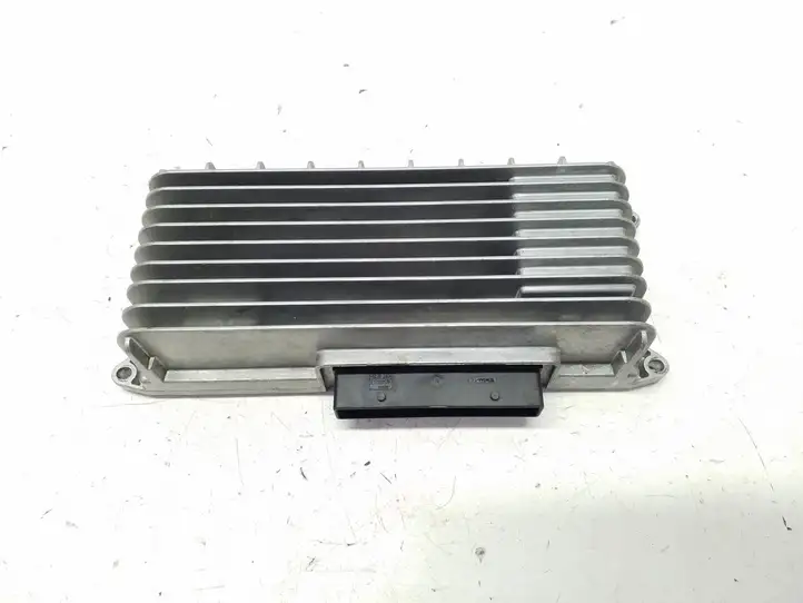 Audi A4 S4 B8 8K (2007 - 2011) 8T0035223AH Усилитель звука — фото 1