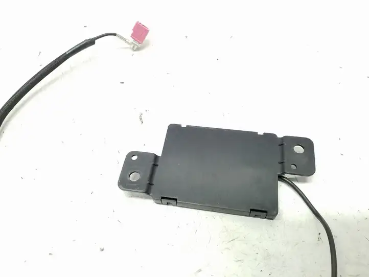 Chrysler Town & Country V (2010 - 2016) 68069728AC Антенна системы Keyless — фото 3