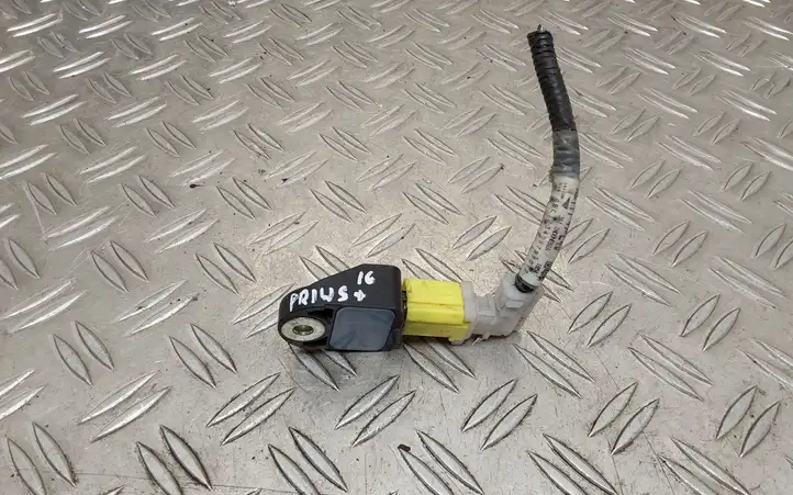 Toyota Prius+ (ZVW40) (2011 - 2018) 8917312170 Датчик удара SRS — фото 2