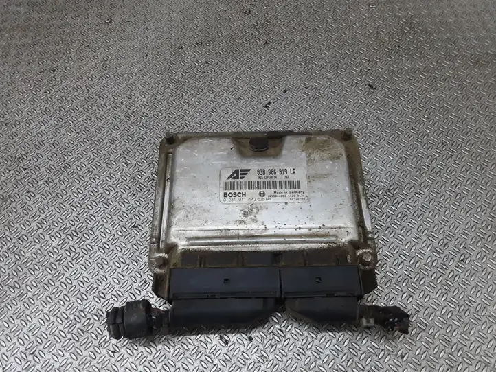 Ford Galaxy (2000 - 2006)  038906019LR Блок управления двигателя