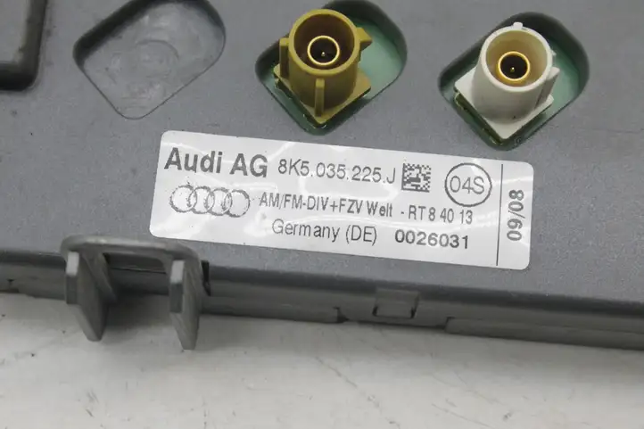 Audi A4 S4 B8 8K (2007 - 2011) 8K5035225J Усилитель антенны — фото 6