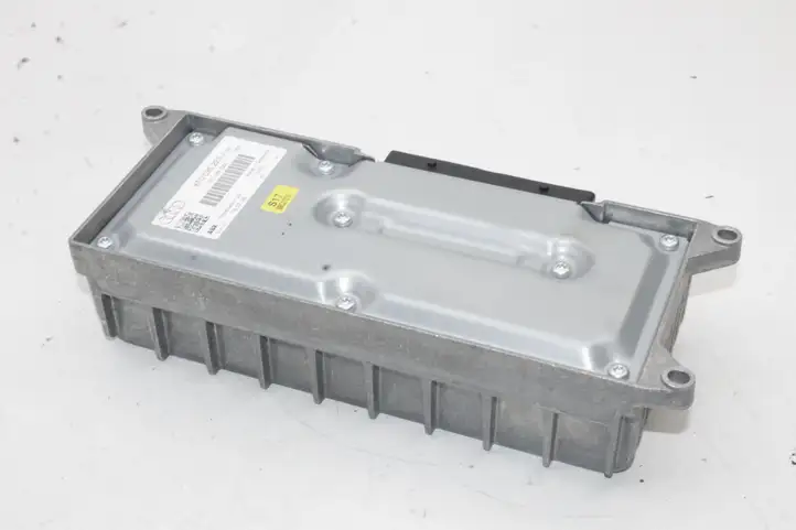 Audi A4 S4 B8 8K (2007 - 2011) 8T0035223J Усилитель звука — фото 3
