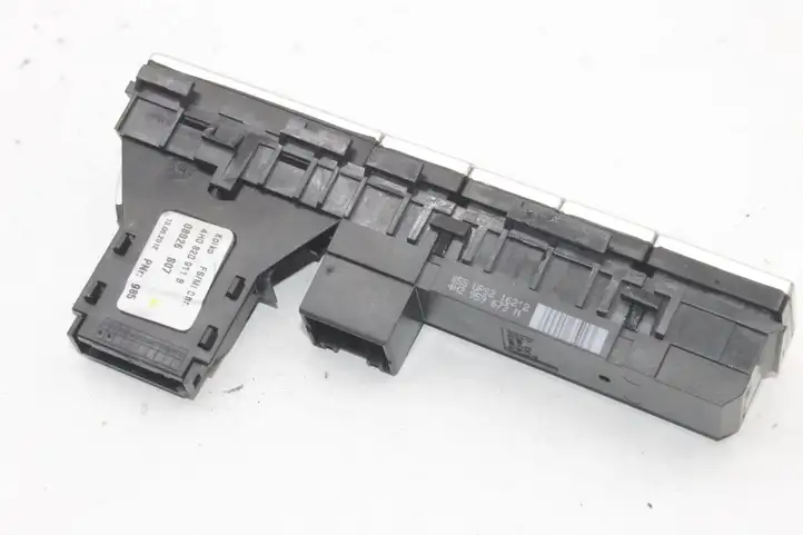 Audi A8 (2010 - 2014)  4H0820911B Блок переключателей