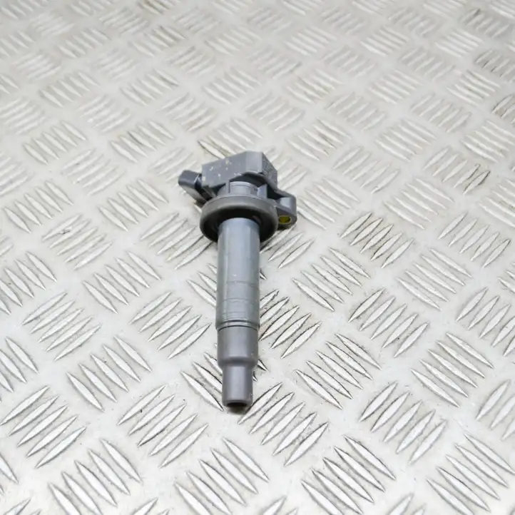 Toyota Corolla E120 E130 (2004 - 2007) 9091902239 Катушка зажигания — фото 1
