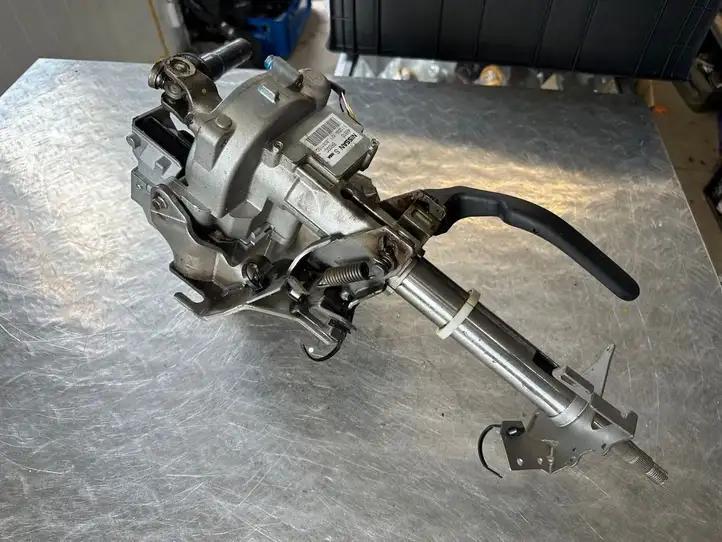 Nissan Qashqai (2010 - 2013) 48810BR00C Насос гидроусилителя руля — фото 2