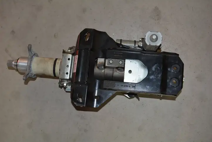 BMW 7 E65 E66 (2001 - 2008) 6757494 Комплект оси рулевого колеса — фото 1