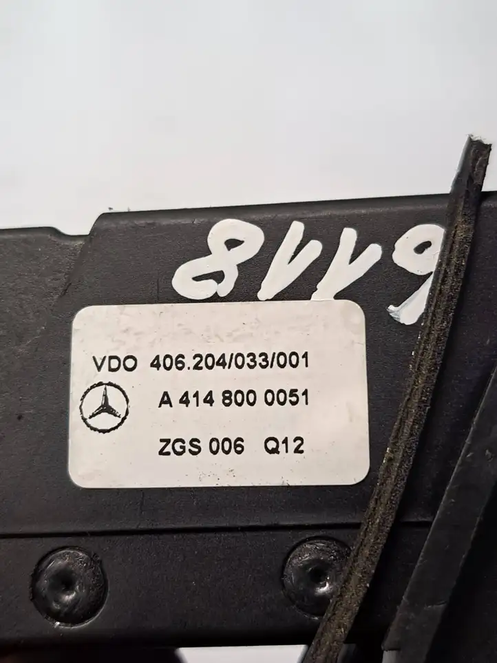 Mercedes-Benz Vaneo W414 (2001 - 2005) A4148000051 Привод замка крышки топливного бака — фото 3