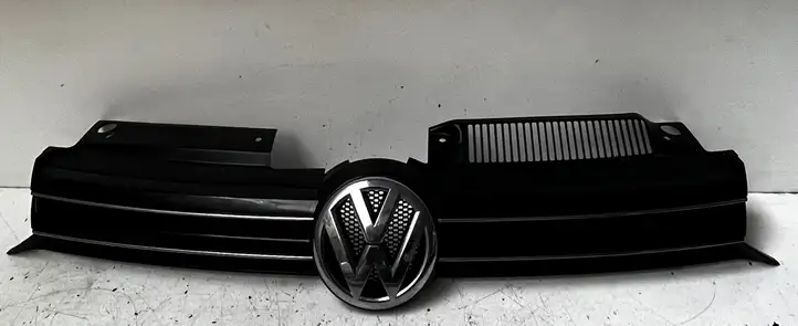 Volkswagen Golf VI (2009 - 2013) 5K0853653 Передняя решетка — фото 1