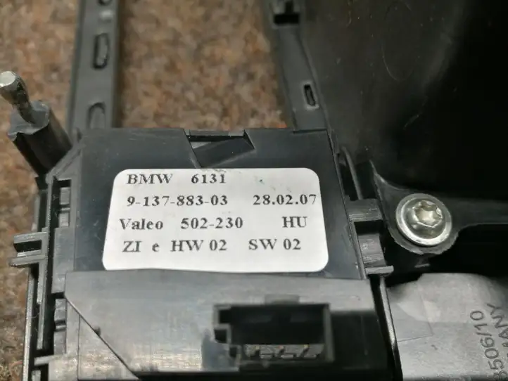 BMW 5 E60 E61 (2004 - 2010) 9140333 Блок кнопок на панели — фото 3