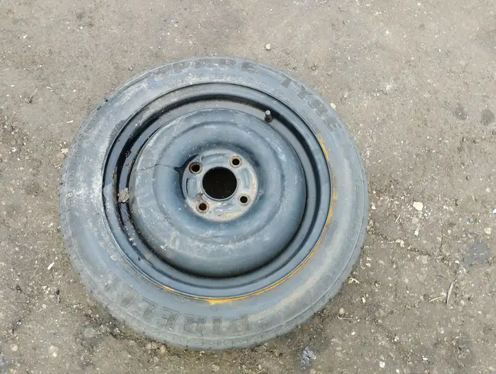Ford Focus (1998 - 2004)  2150836 Запасное колесо R 15