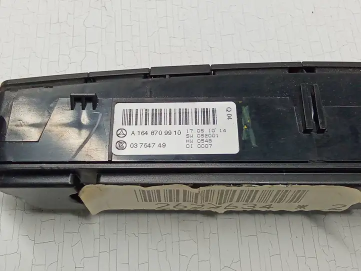 Mercedes-Benz ML W164 (2005 - 2011) A1648709910 Блок кнопок на панели — фото 3