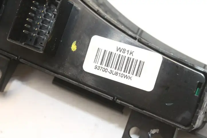 (2011 - 2016) 937003U810 Блок кнопок на панели — фото 4