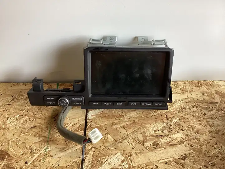 Nissan GT-R (2007 - 2010) 28091JF30A Магнитола / мультимедийная система — фото 1