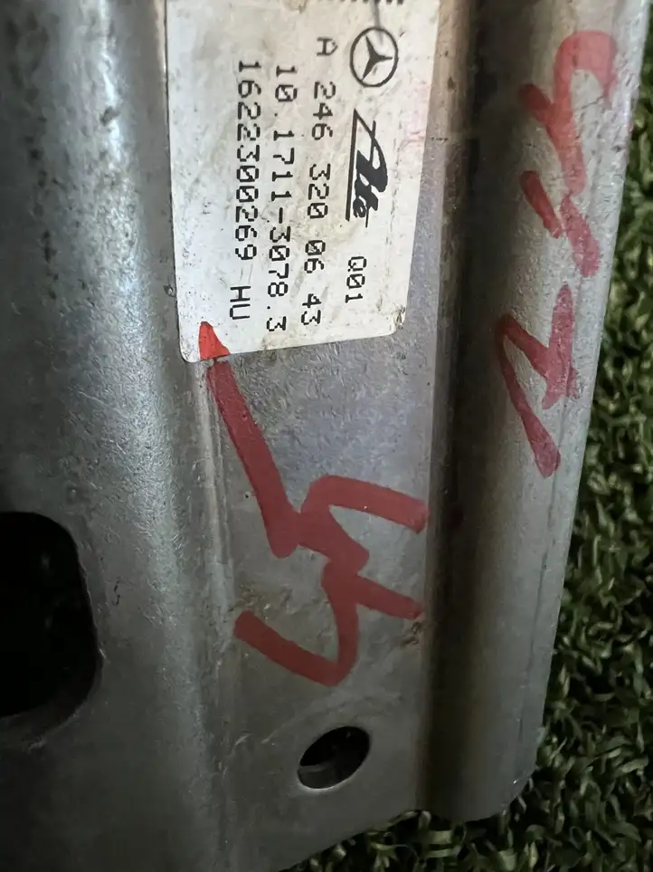 Mercedes-Benz CLA C117,X117,W117 (2013 - 2019) A2463200643 Датчик удара SRS — фото 2