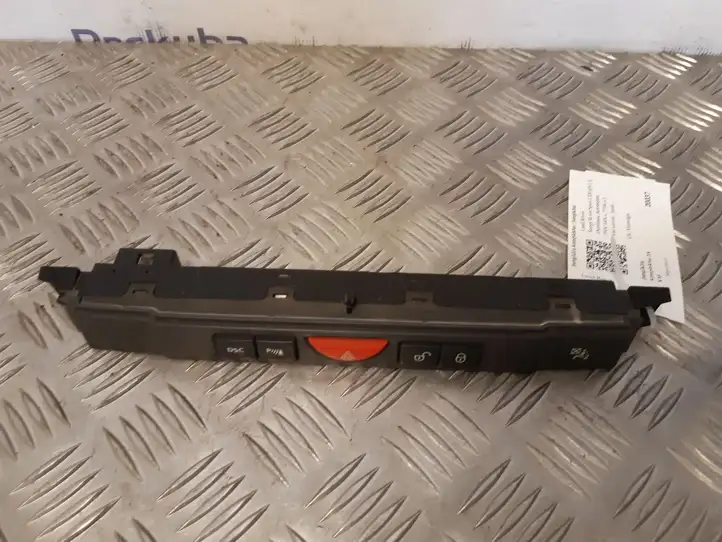 Land Rover Range Rover Sport L320 (2005 - 2009) YUL50050WUX Блок кнопок на панели — фото 3