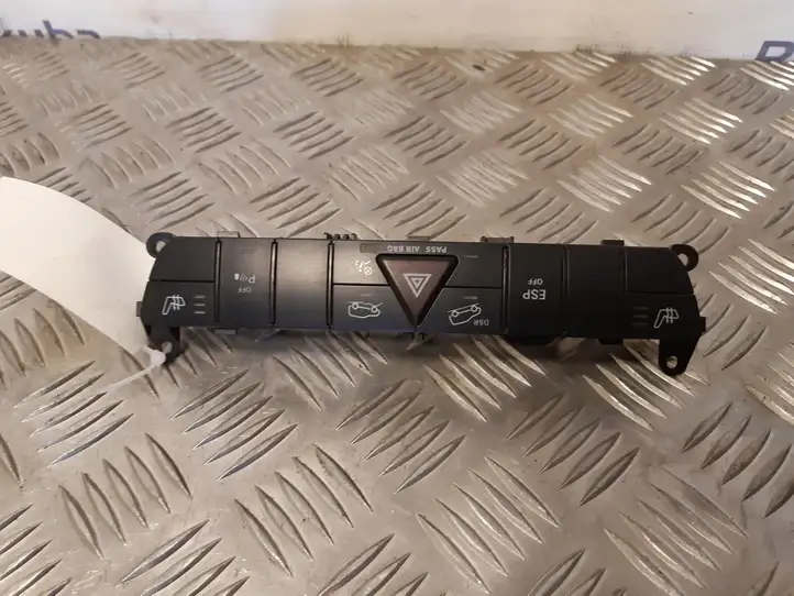 Mercedes-Benz ML W164 (2005 - 2011) A1648709910 Блок кнопок на панели — фото 4