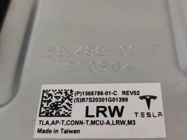 Tesla Model 3 (2017 - 2023) 156678601C Модуль комфорта — фото 8