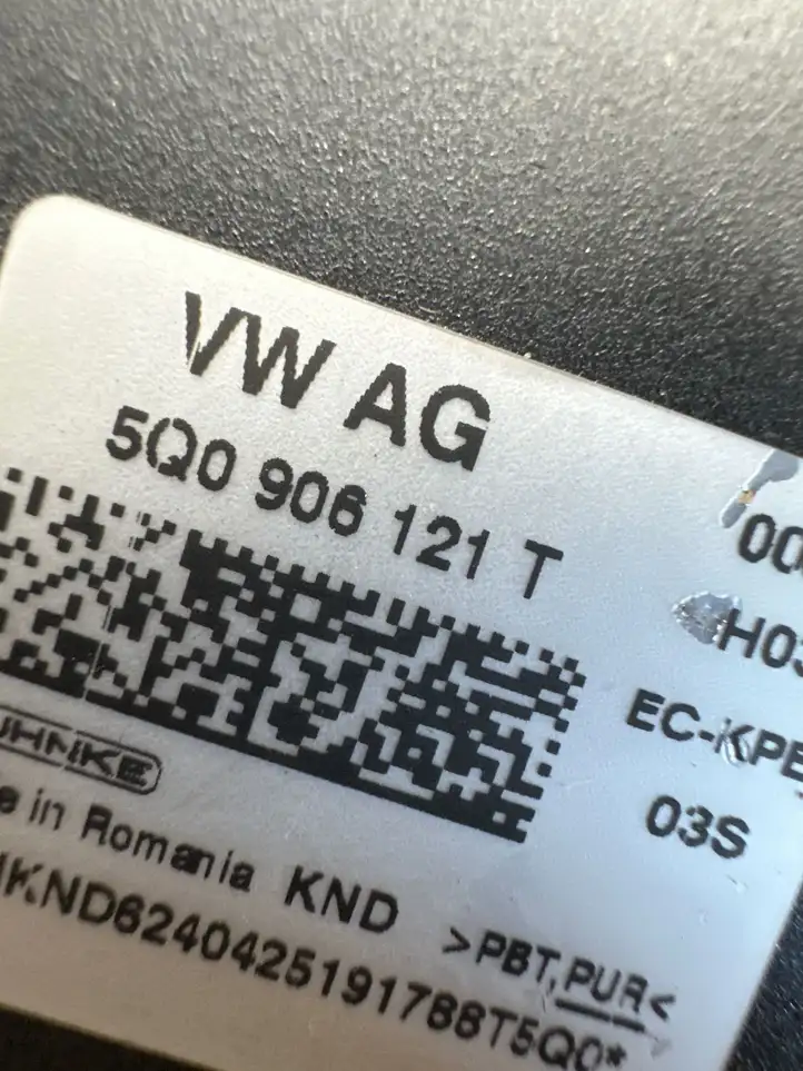 Volkswagen Golf VIII (2019 - ) 5Q0906121T Реле измерителя уровня горючего — фото 3