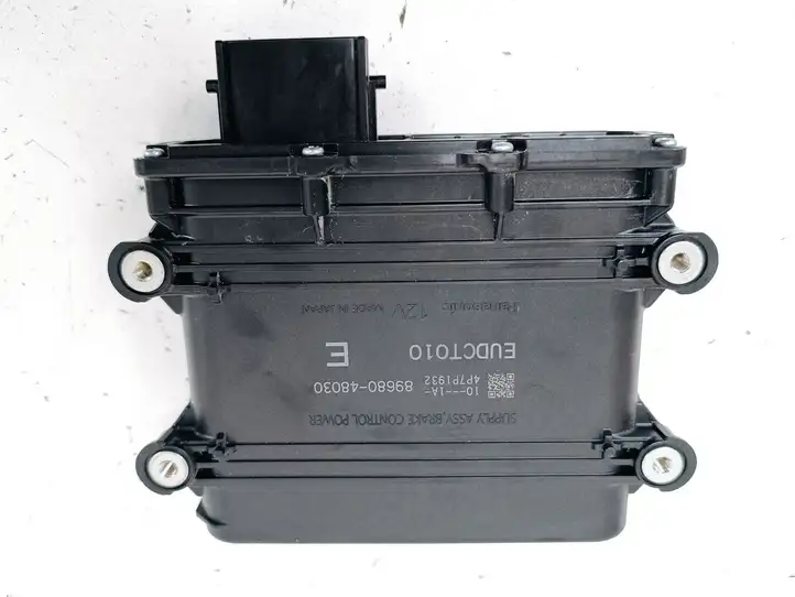 Toyota bZ4X (2021 - ) 8968048030 Блок управления тормозной системой — фото 3