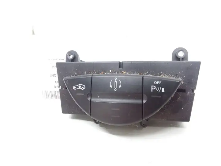 Mercedes-Benz E W211 (2002 - 2009) 2118217058 Кнопка парктроника — фото 1
