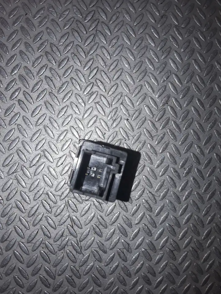 Citroen C4 I Picasso (2006 - 2013) 96553139XT Кнопка парктроника — фото 3