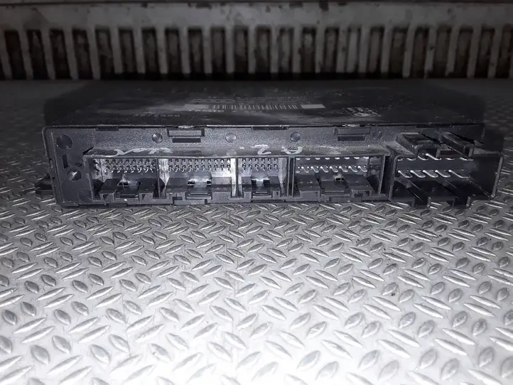 Audi (1999 - 2007) 8Z0959433 Модуль комфорта — фото 3