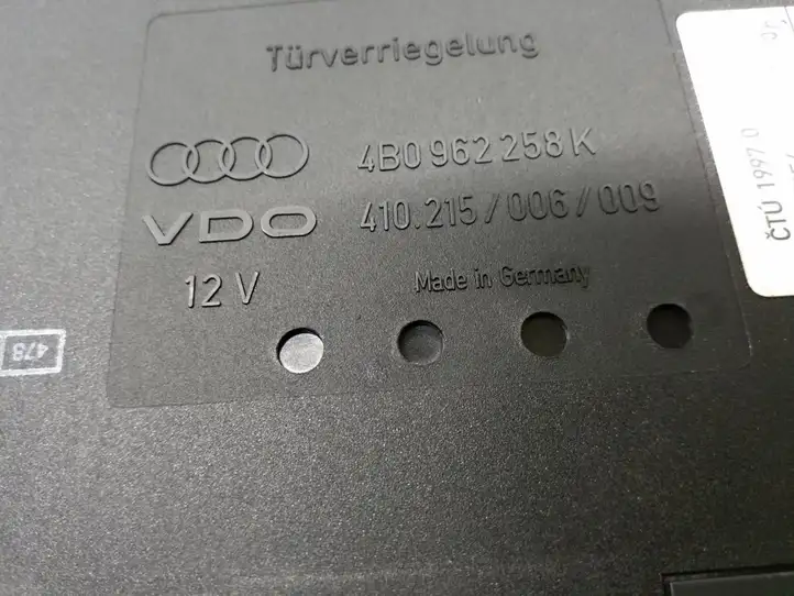Audi A6 S6 C5 4B (2001 - 2004) 4B0962258K Модуль комфорта — фото 4