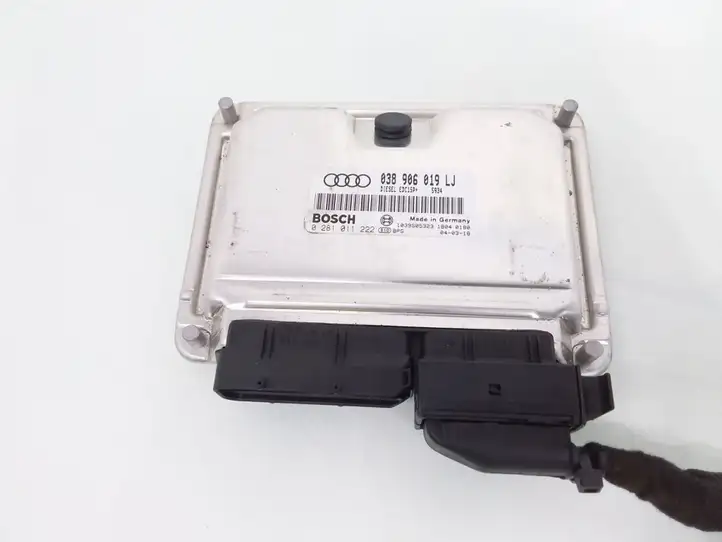 Audi A4 S4 B6 8E 8H (2000 - 2006) 038906019LJ Блок управления двигателем (ЭБУ) — фото 1