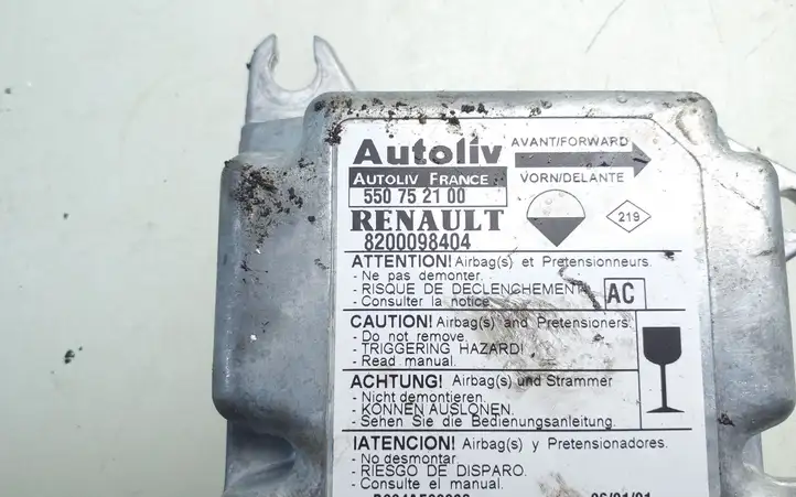 Renault Master II (1998 - 2003)  8200098404 Блок управления надувных подушек