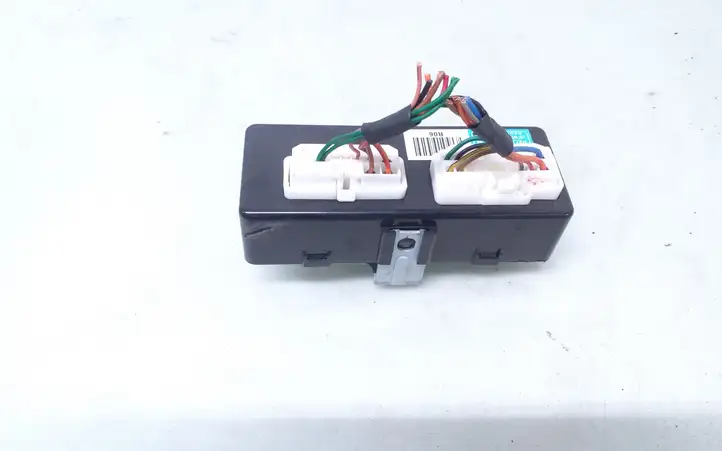 Hyundai Santa Fe (2005 - 2009)  952302B220 Другие блоки управления / модули