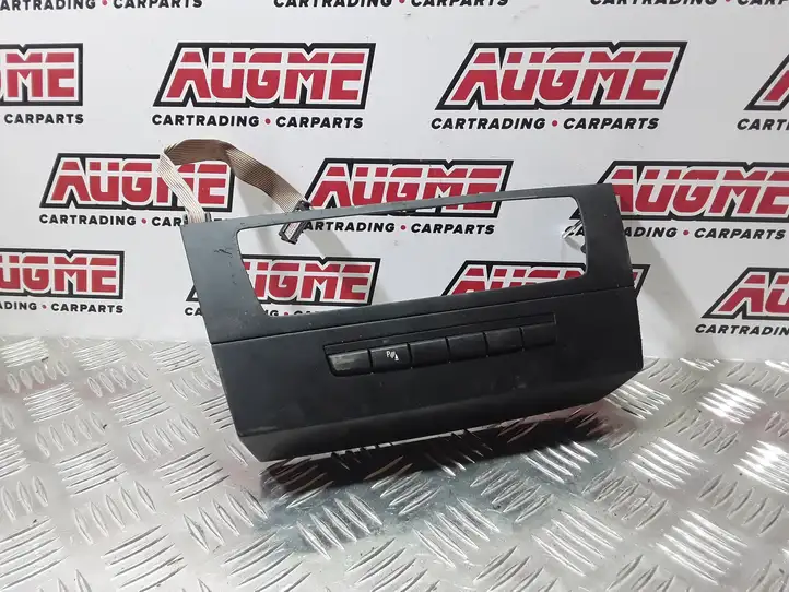 BMW 3 E90 E91 (2005 - 2012) 6962590 Кнопка парктроника — фото 1