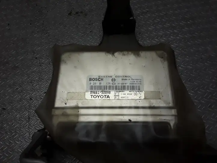 Toyota Yaris (2003 - 2005) 8966152890 Блок управления двигателем (ЭБУ) — фото 1